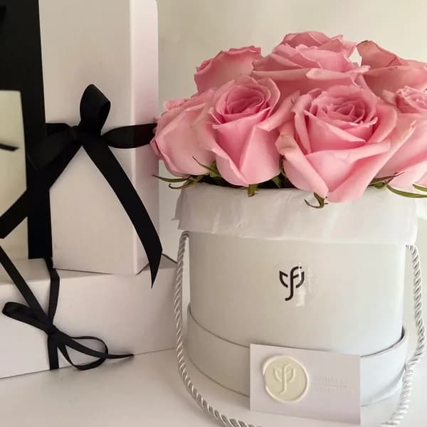 Box of 25 roses (Ornella Collection)